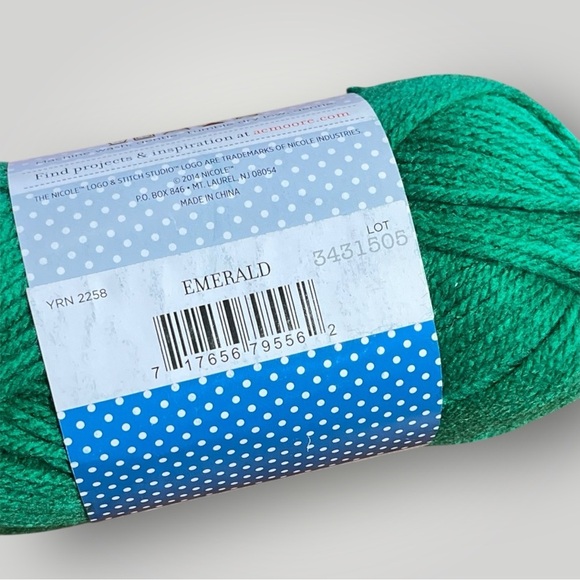 Lot/2 Stitch Studio Emerald Yarn - Picture 7 of 11